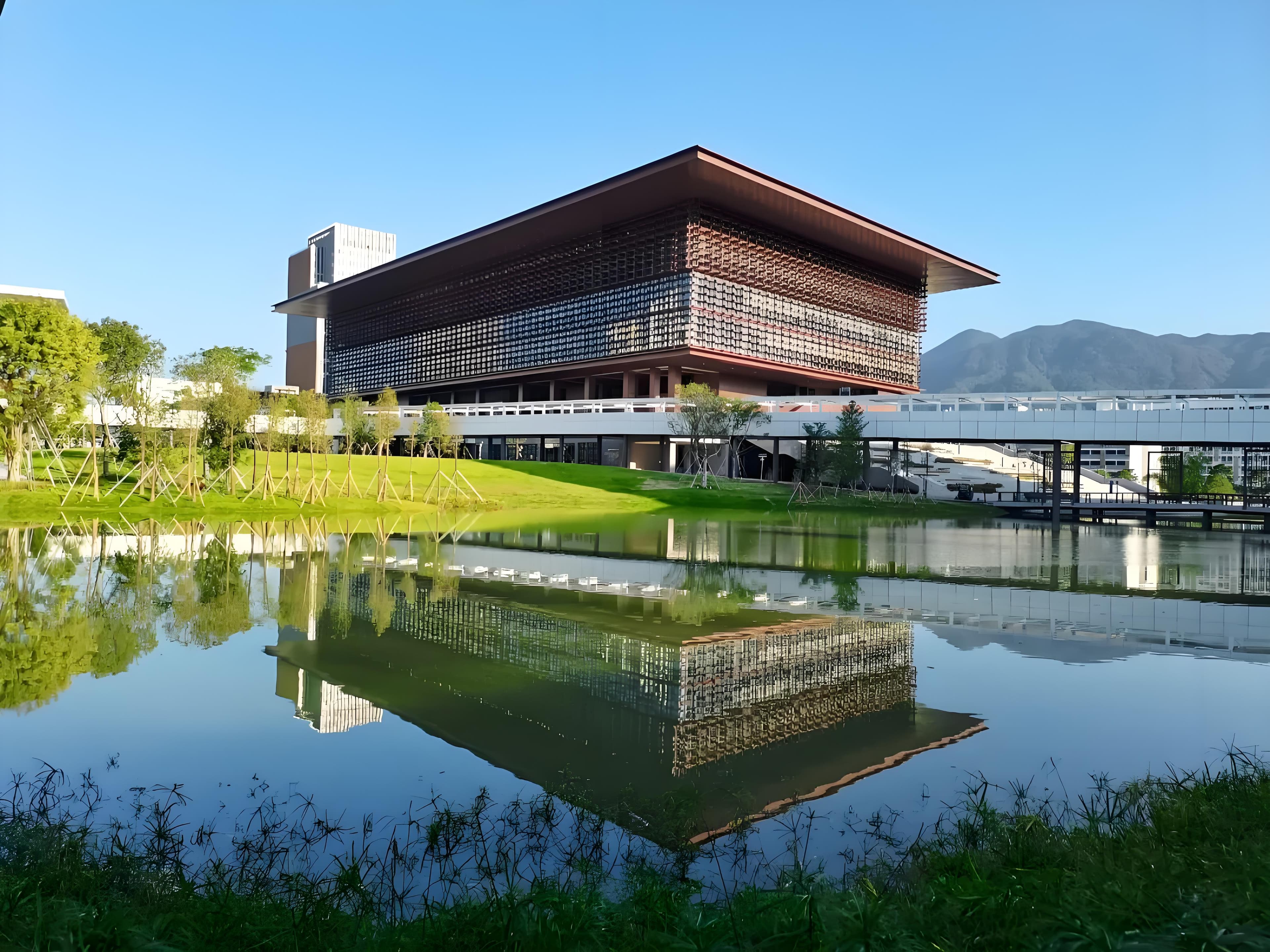 深圳技术大学